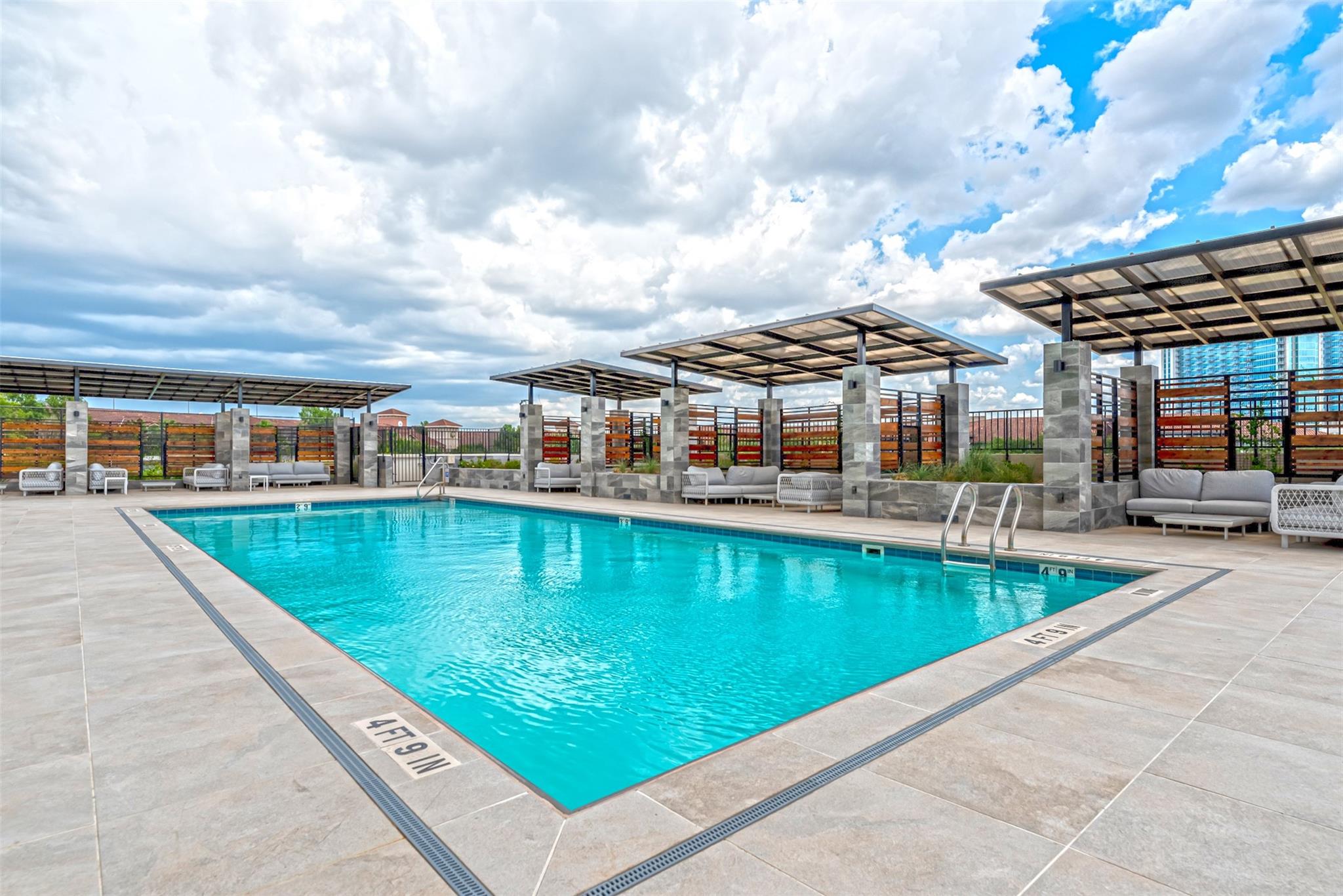 1701 Hermann Drive # 34L