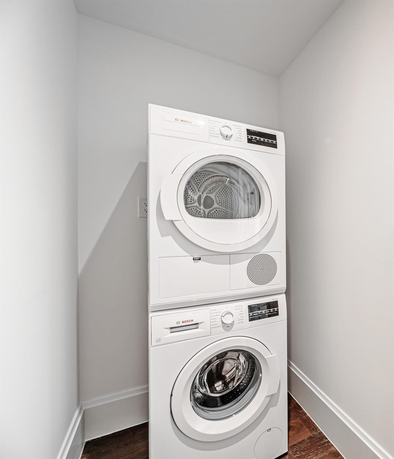 1701 Hermann Drive # 34L