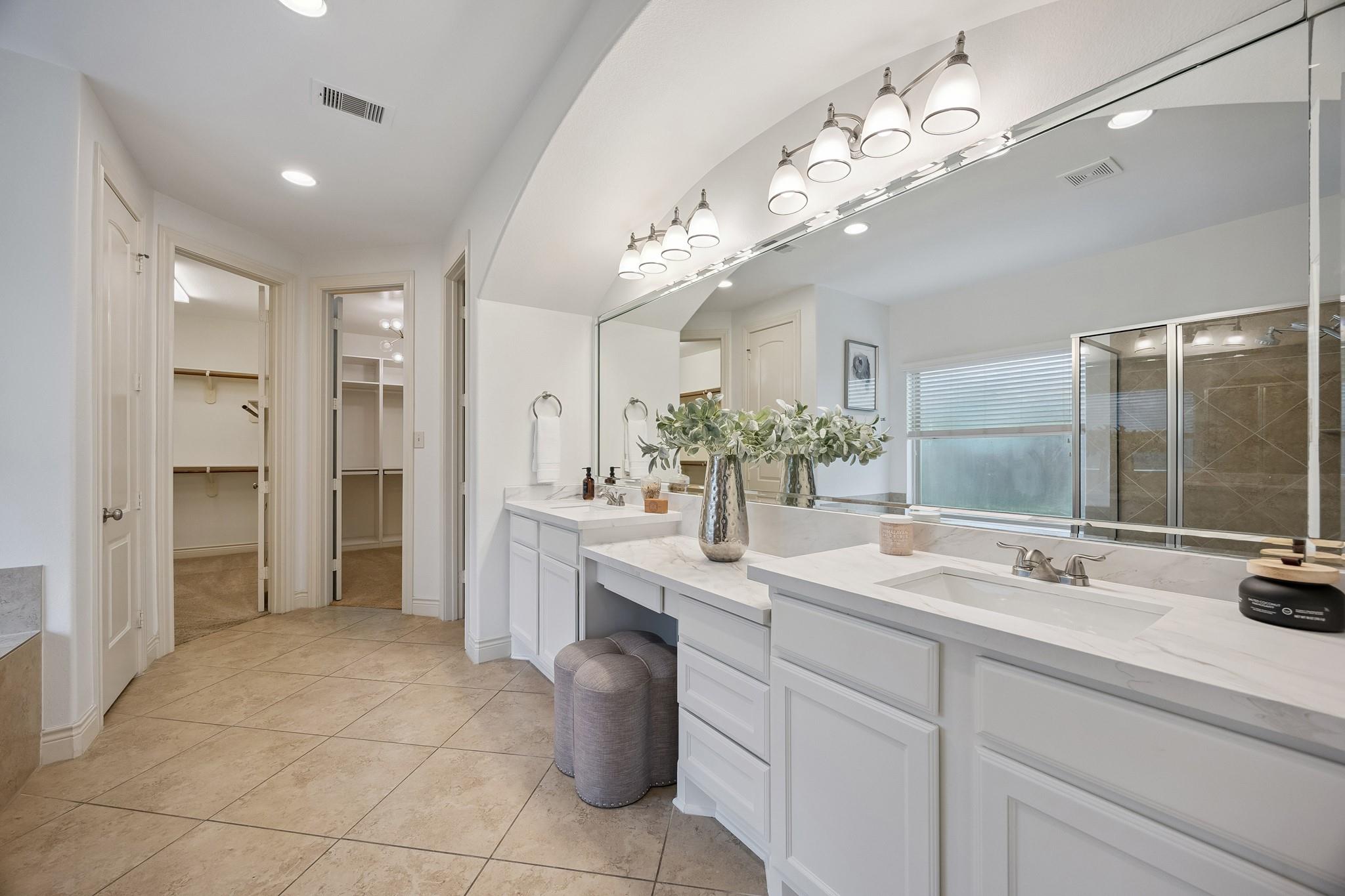 27419 Gladway Manor Drive