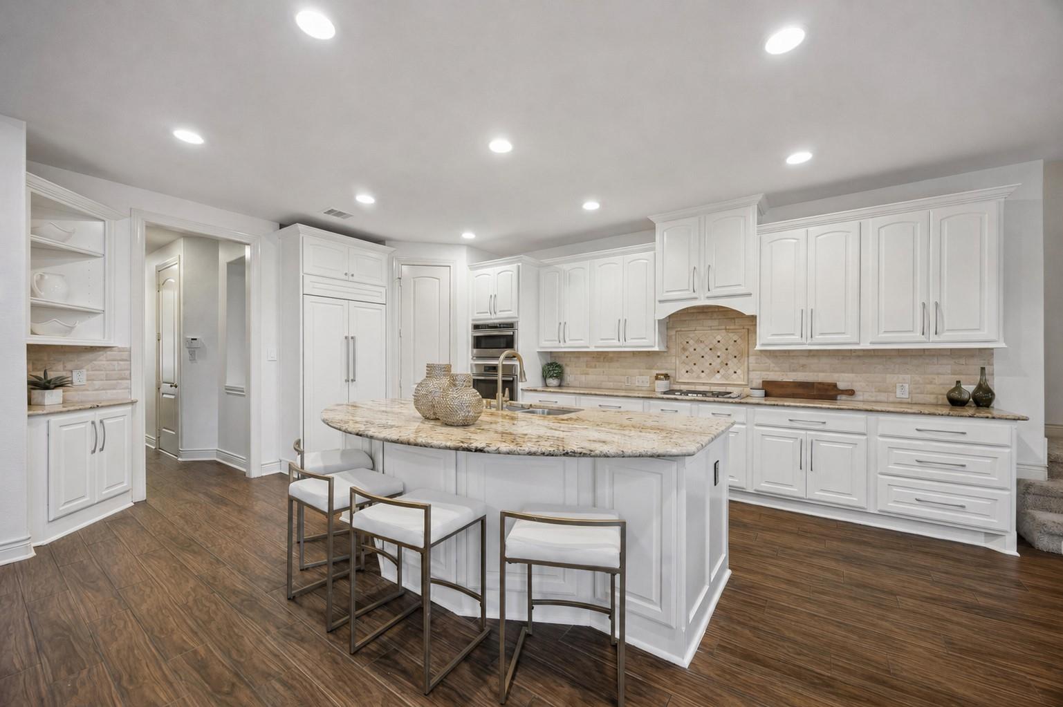 27419 Gladway Manor Drive