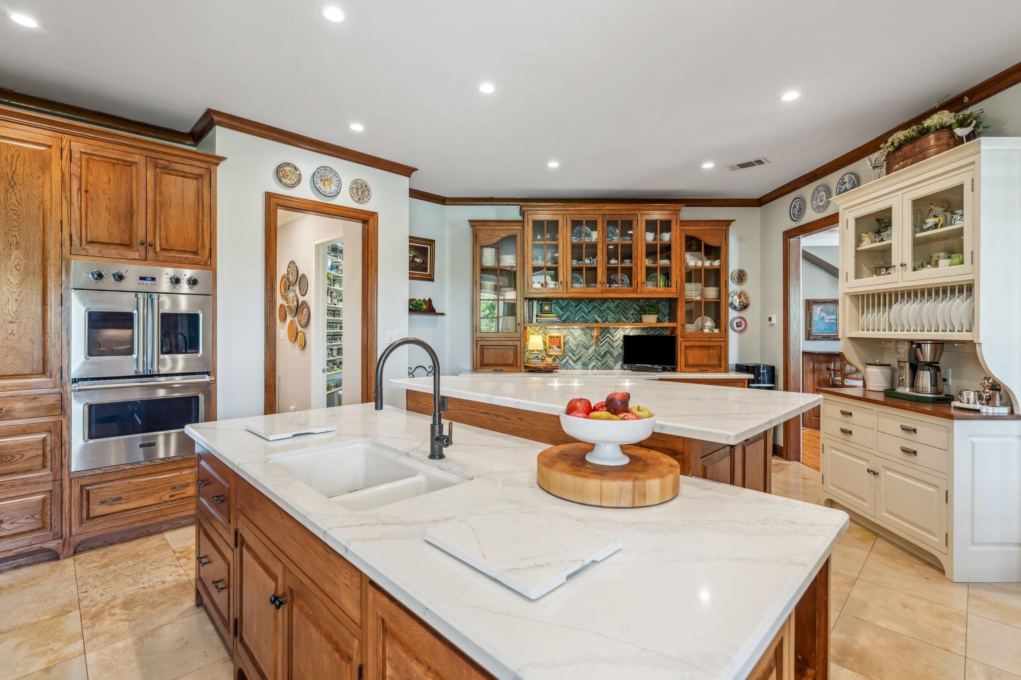 7310 Foster Island Drive
