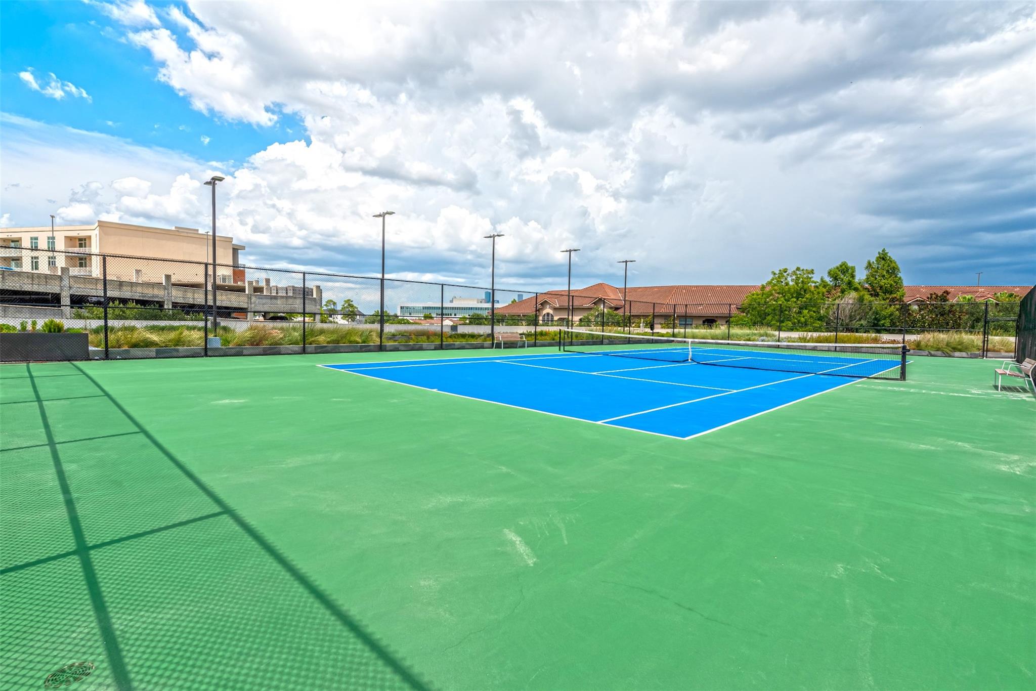 1701 Hermann Drive Unit: 26AB