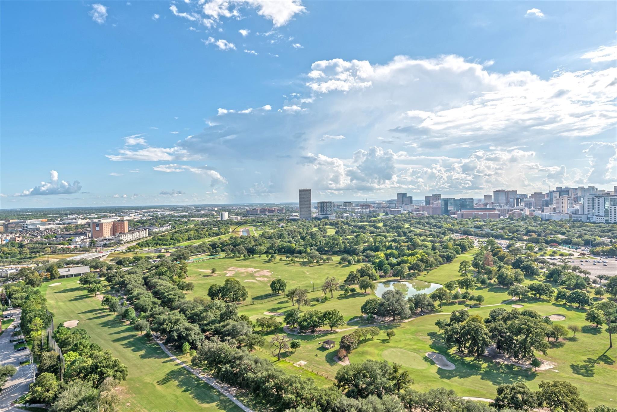 1701 Hermann Drive Unit: 26AB