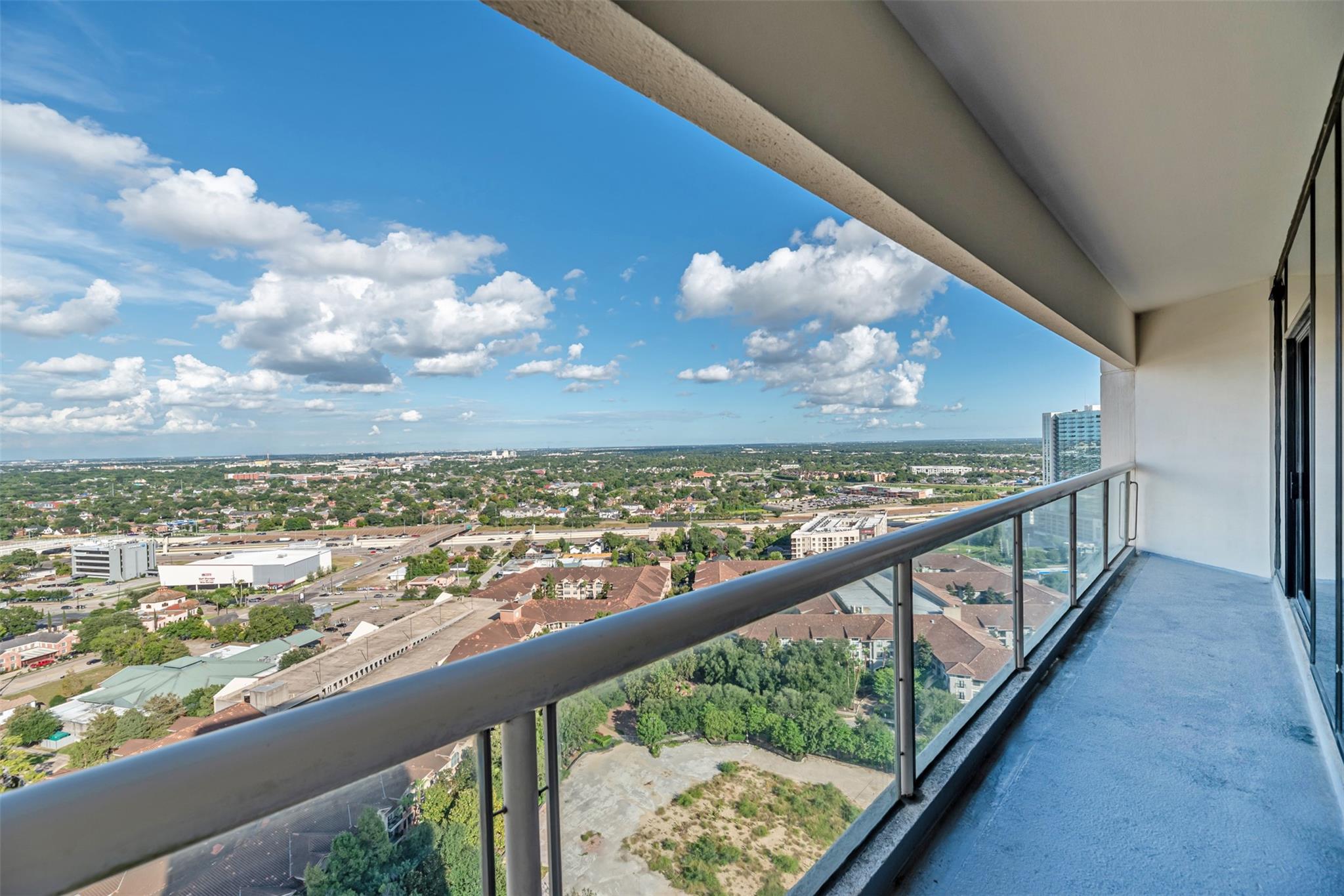 1701 Hermann Drive Unit: 26AB