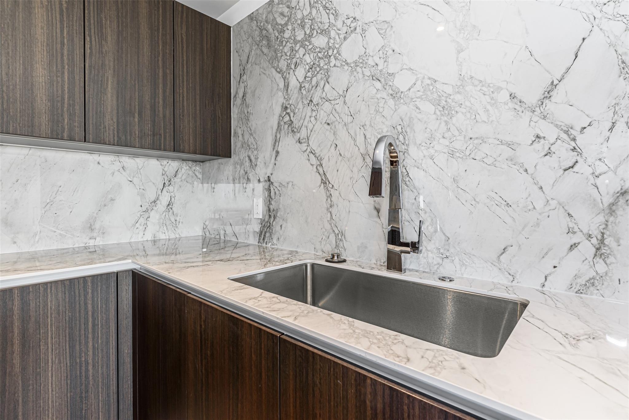 1701 Hermann Drive # 24B