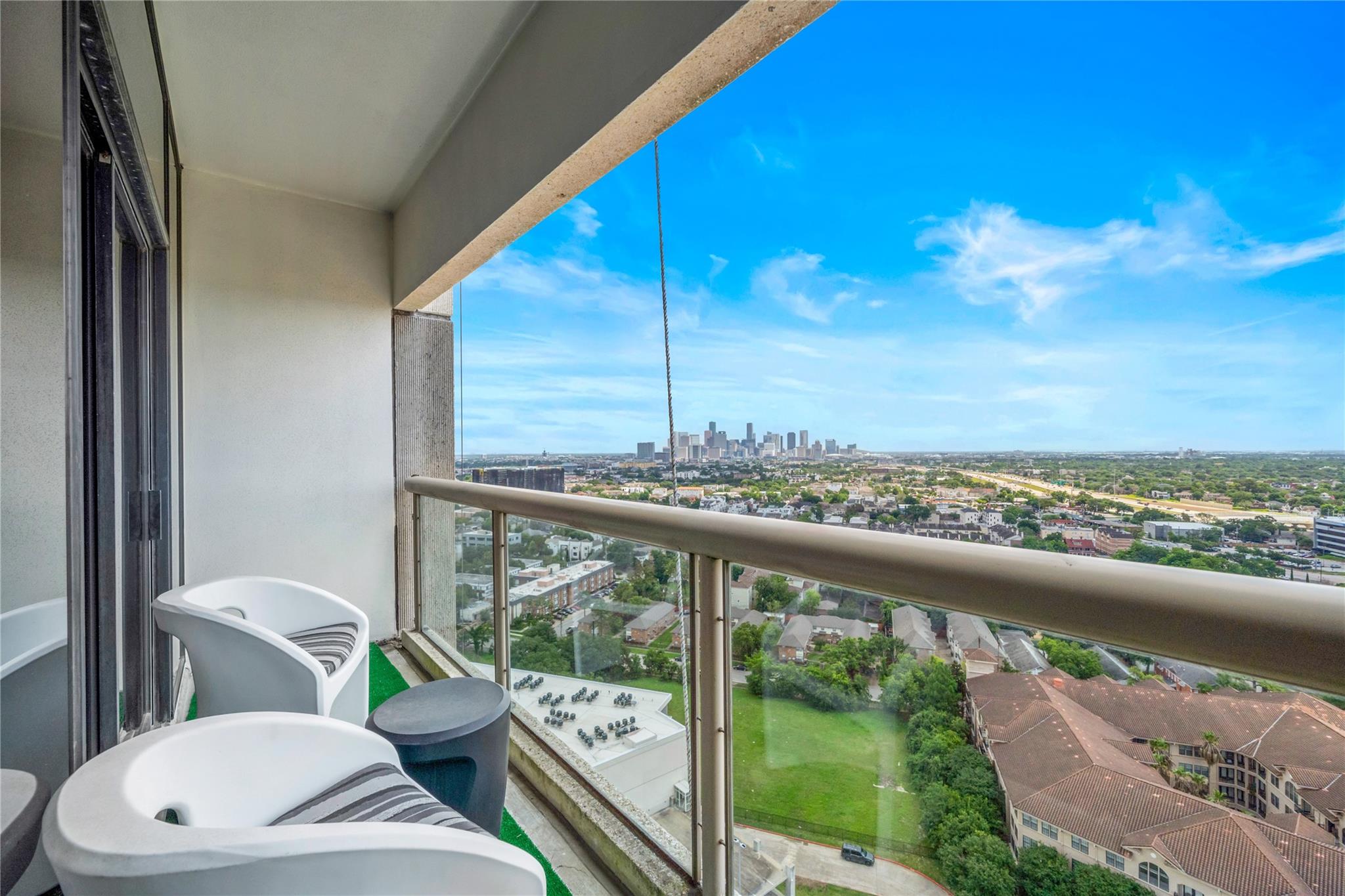 1701 Hermann Drive # 24B