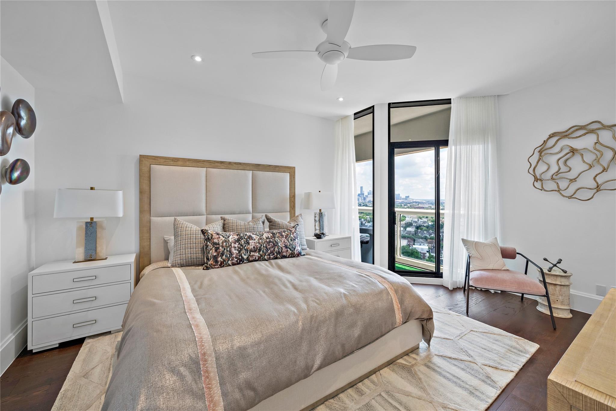 1701 Hermann Drive # 24B