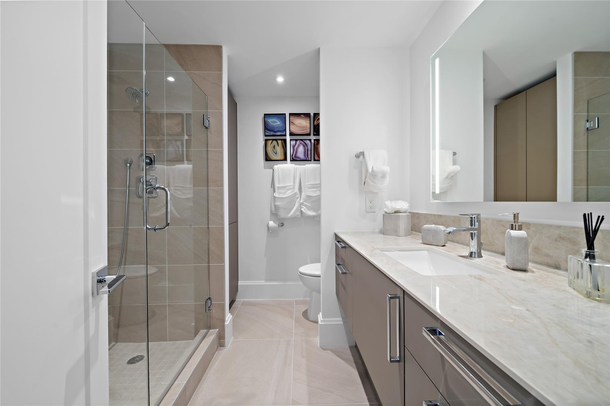 1701 Hermann Drive # 24B