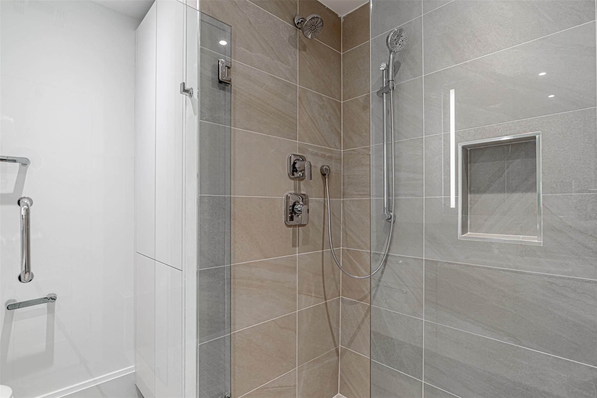 1701 Hermann Drive # 24B