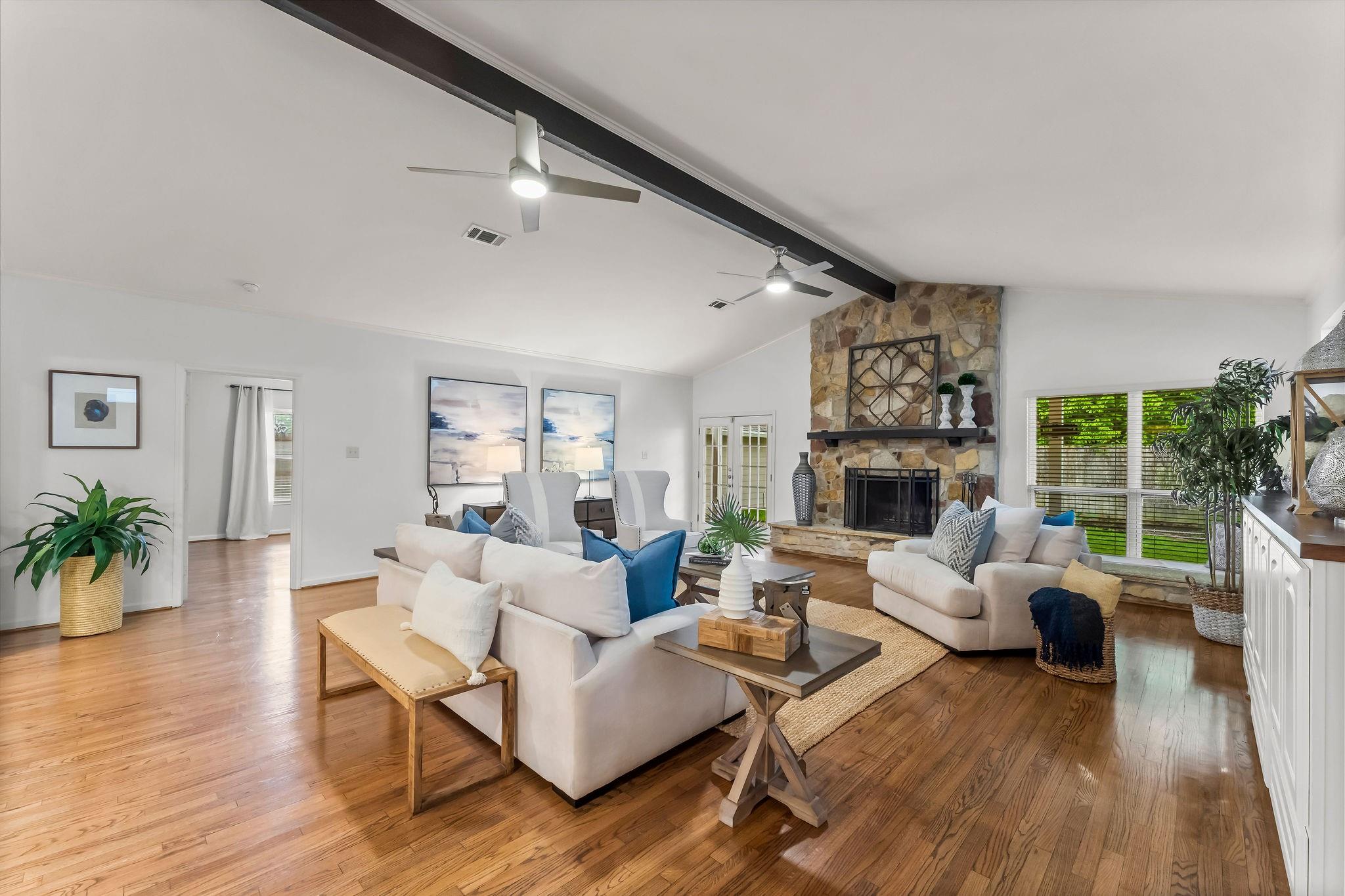 1733 Ebony Lane