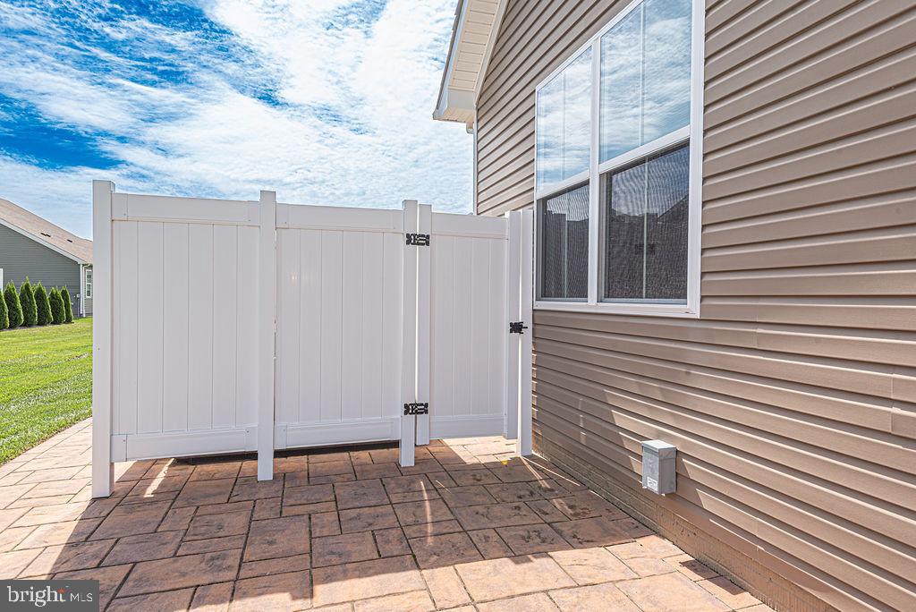 18622 OLD CANAL LANE