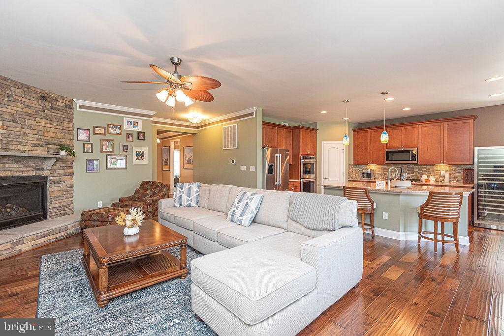 18622 OLD CANAL LANE