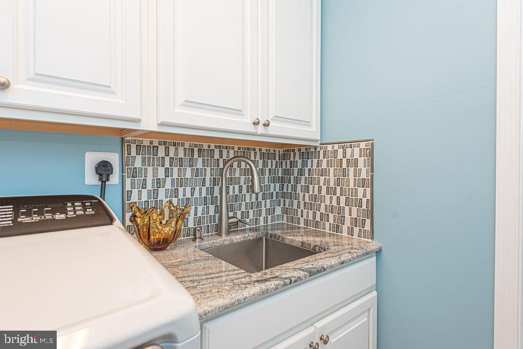 18622 OLD CANAL LANE