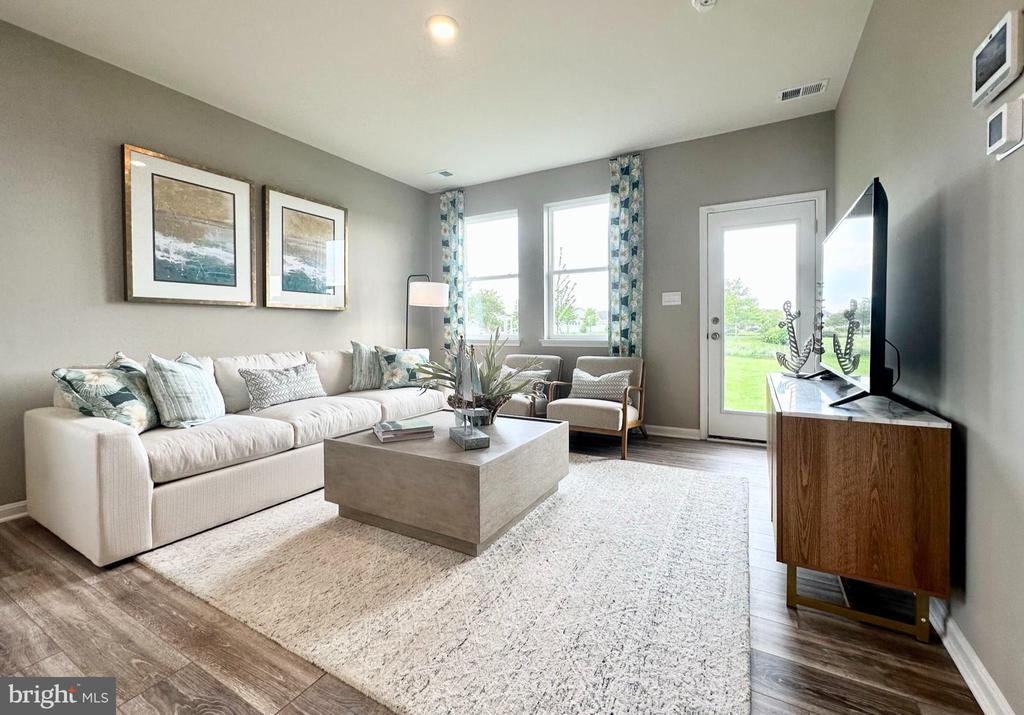 9297 GREENWAY TRAIL