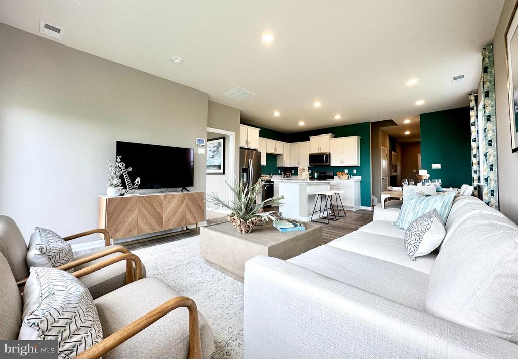 9297 GREENWAY TRAIL