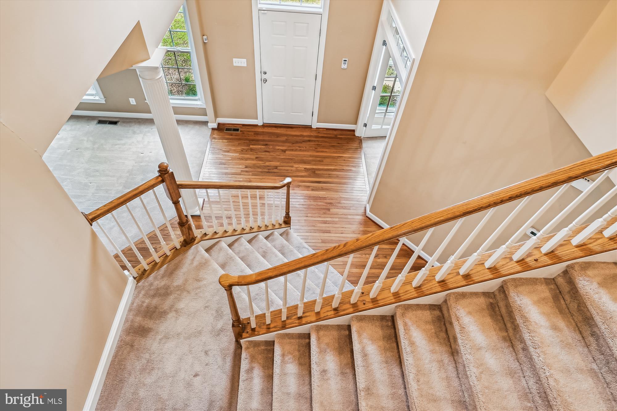 102 HOLLY ROAD