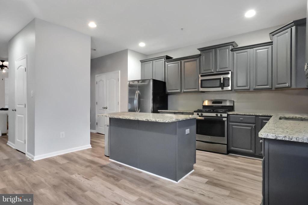 7524 BRIARGROVE LANE