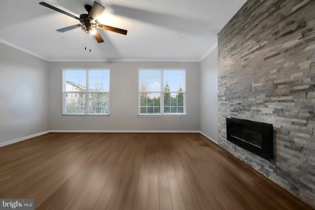 7524 BRIARGROVE LANE