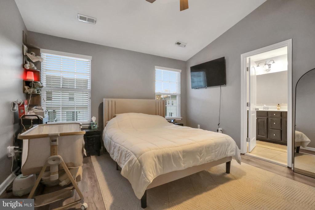 7524 BRIARGROVE LANE
