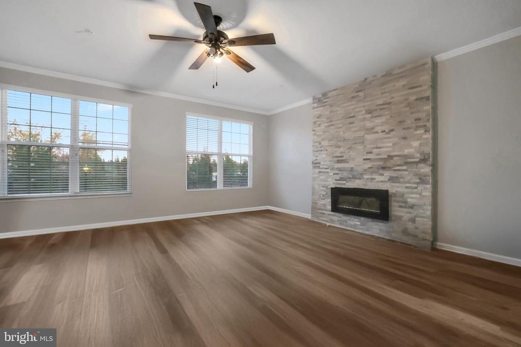 7524 BRIARGROVE LANE