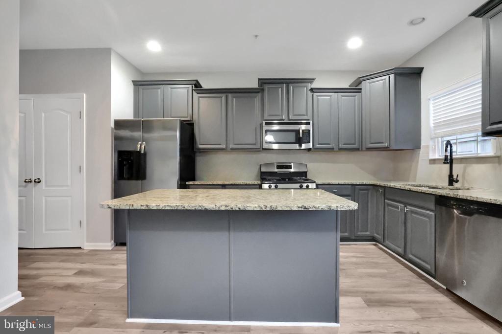 7524 BRIARGROVE LANE