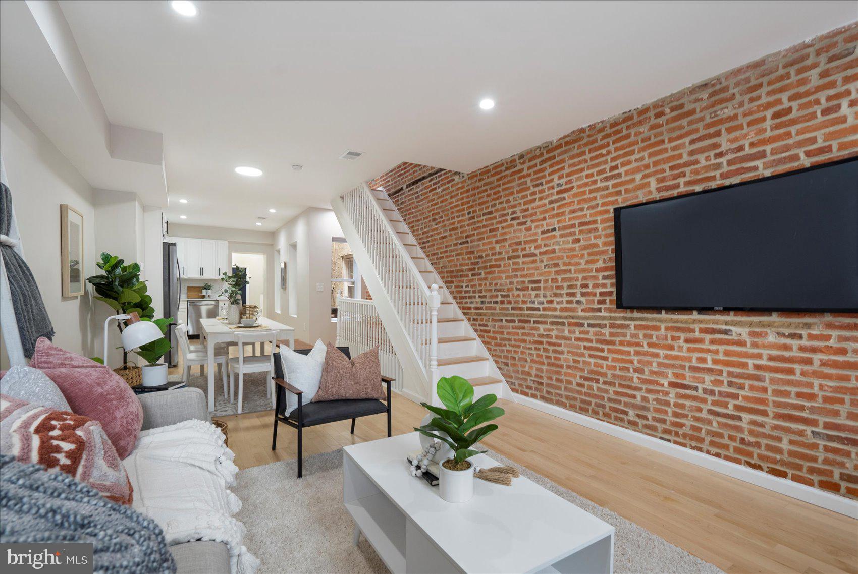 1428 COVINGTON STREET