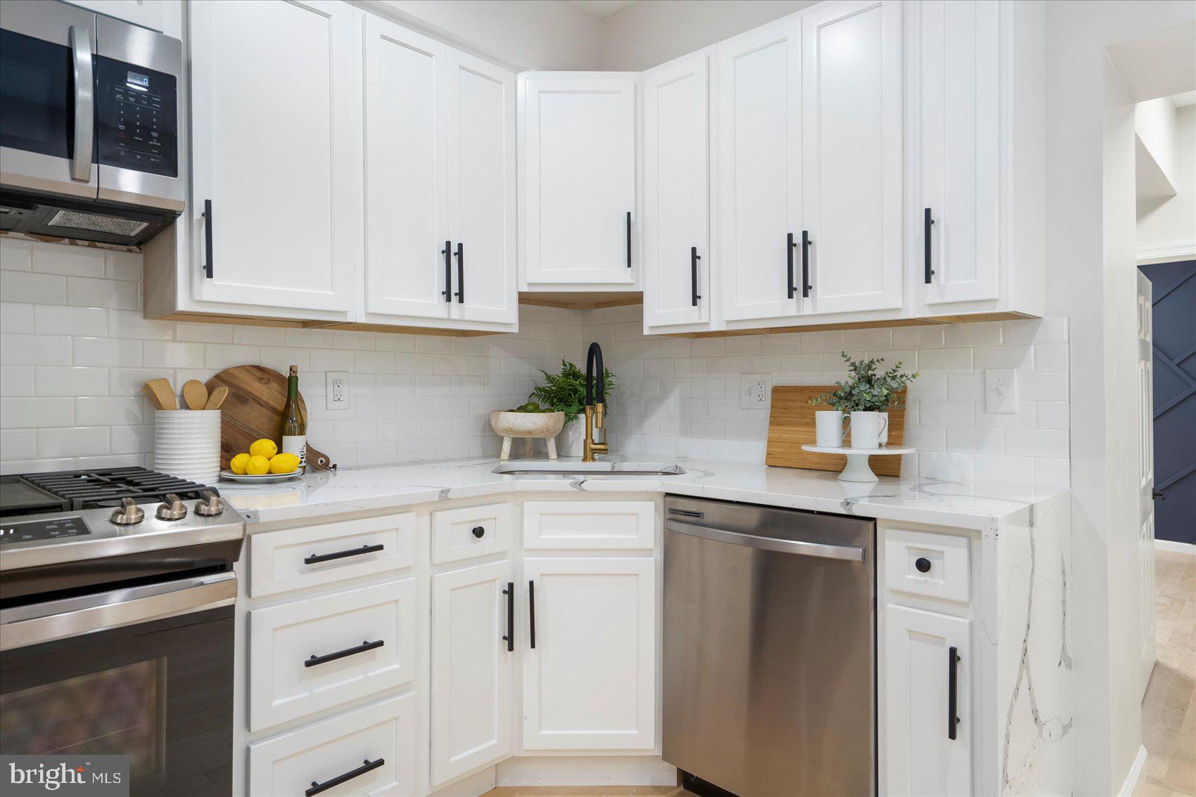 1428 COVINGTON STREET