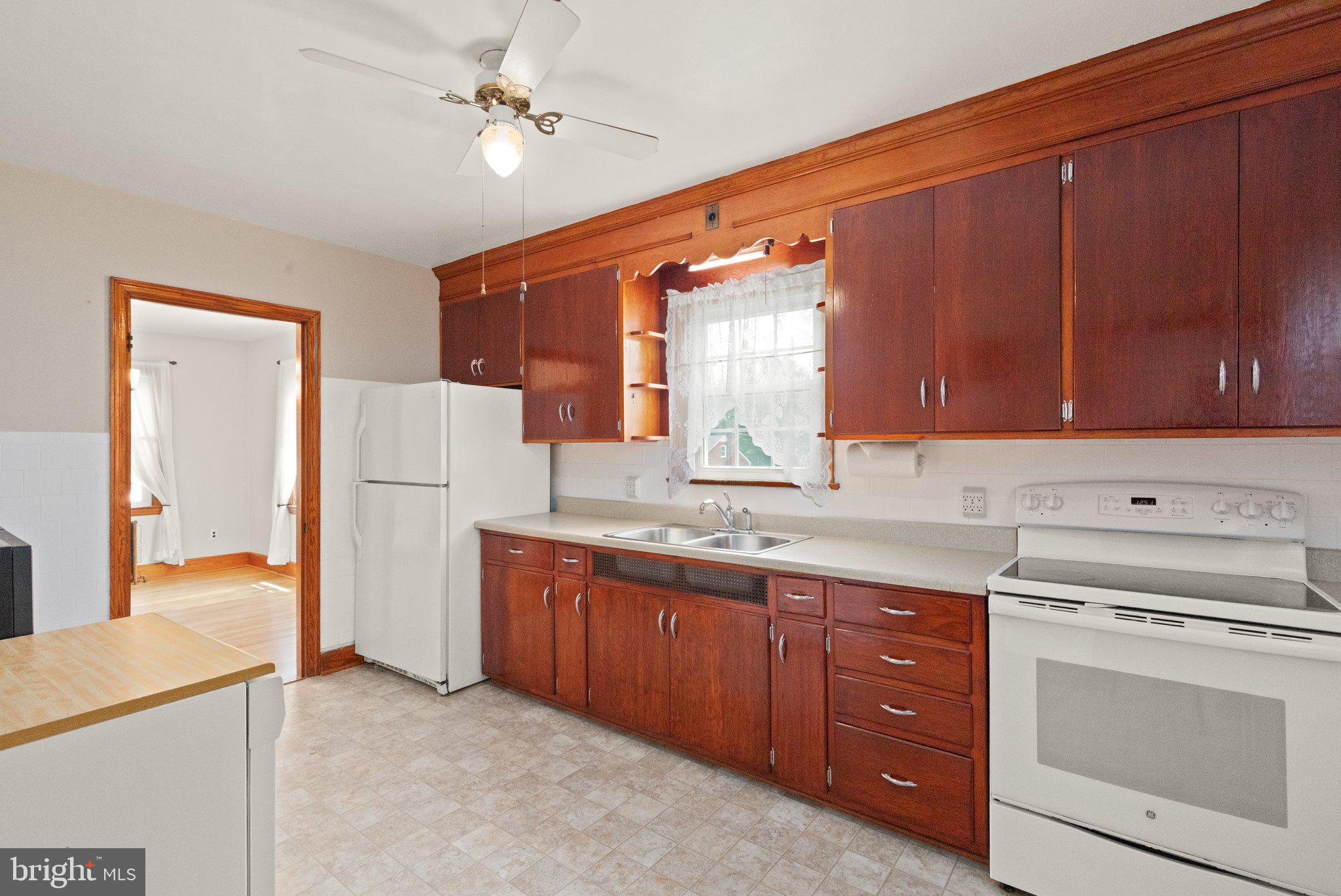 23 WESTMORELAND STREET