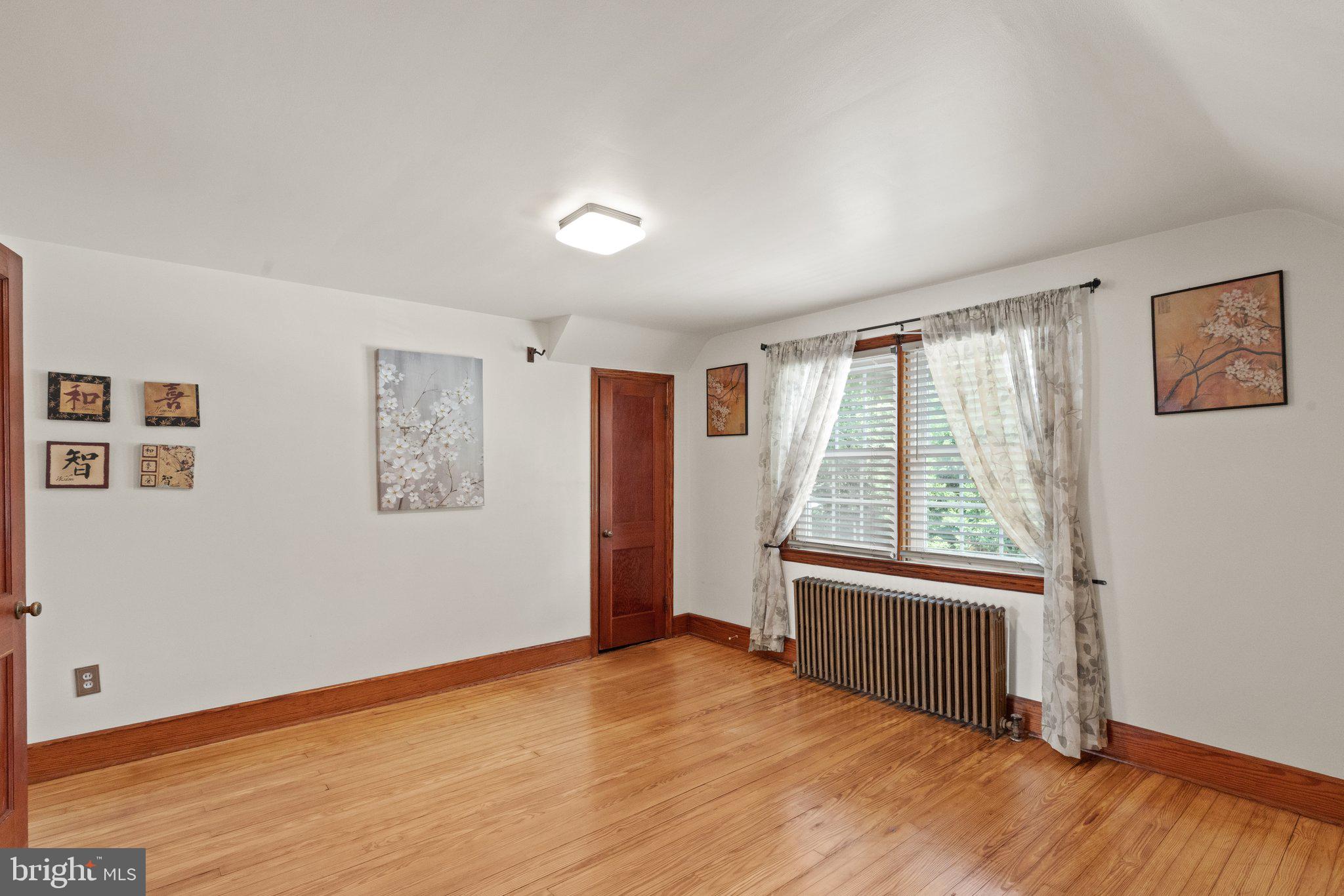 23 WESTMORELAND STREET