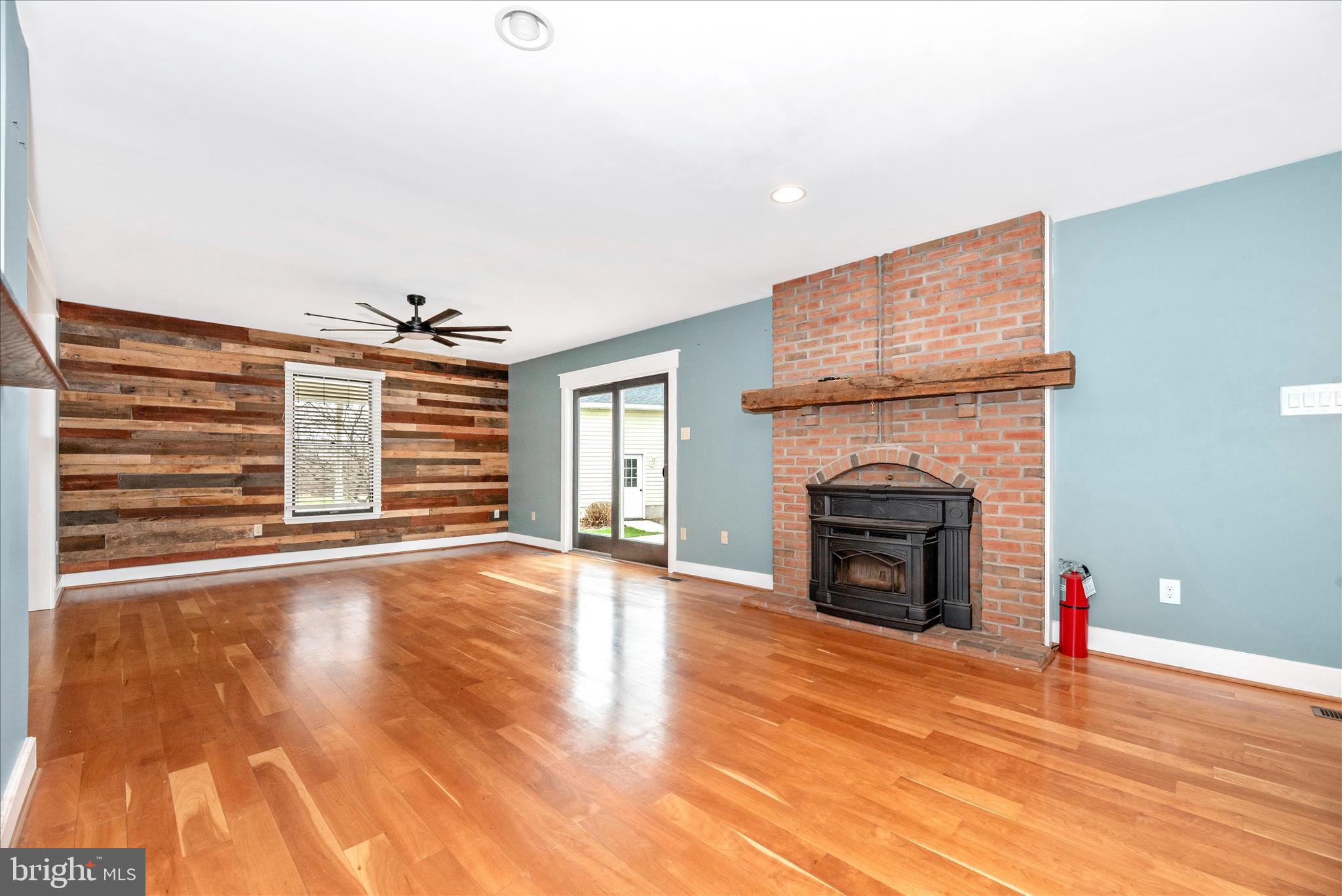 1150 HUMBERT SCHOOLHOUSE ROAD