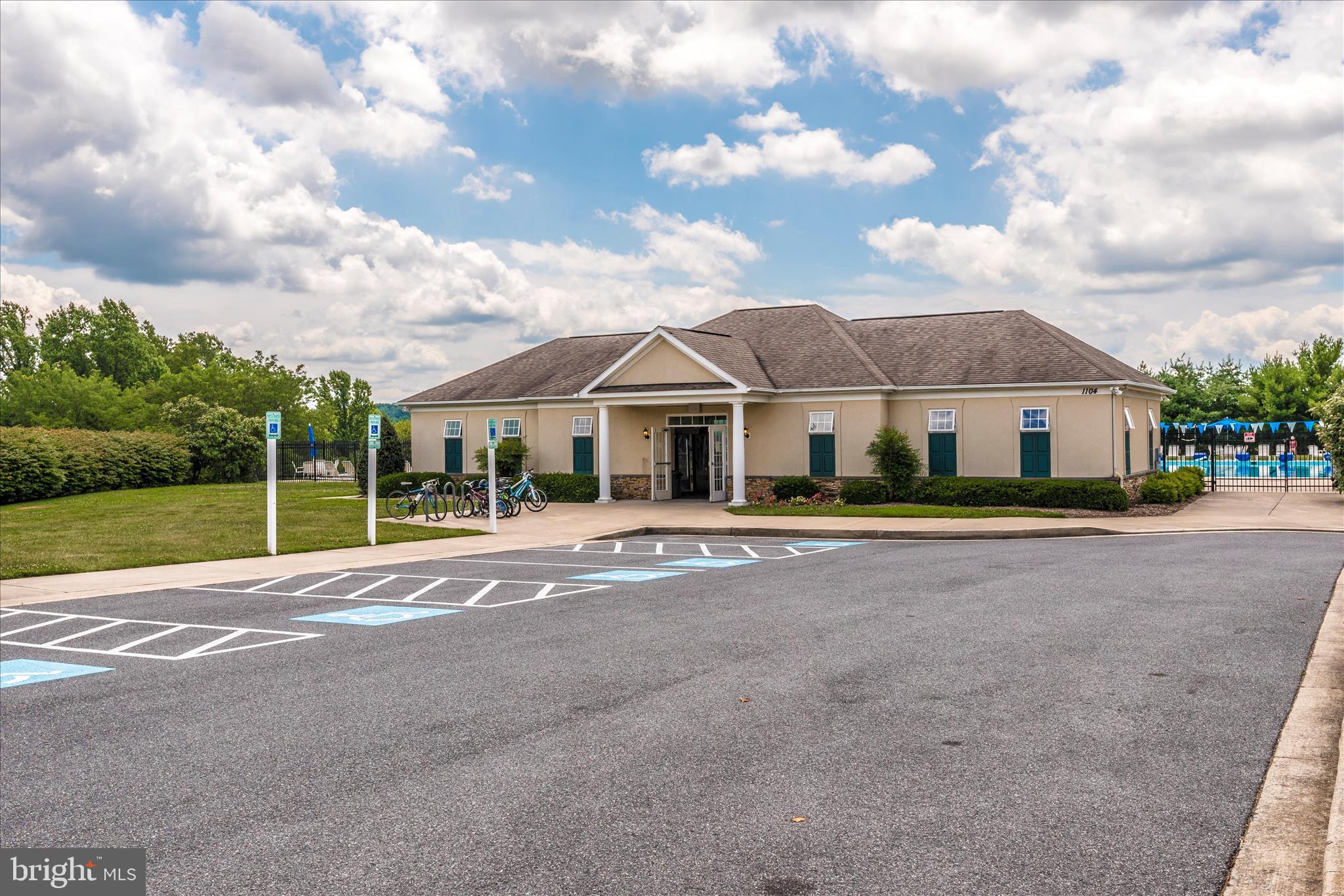 1510 LOCKSLEY LANE