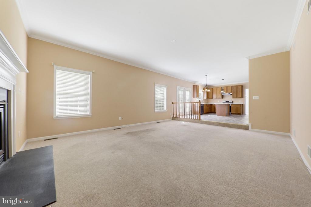 909 BRIDLEWREATH WAY