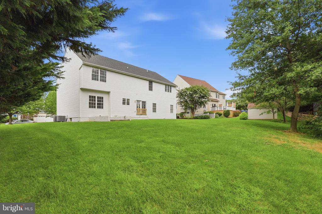 909 BRIDLEWREATH WAY
