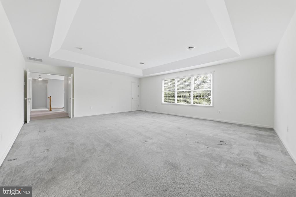 909 BRIDLEWREATH WAY