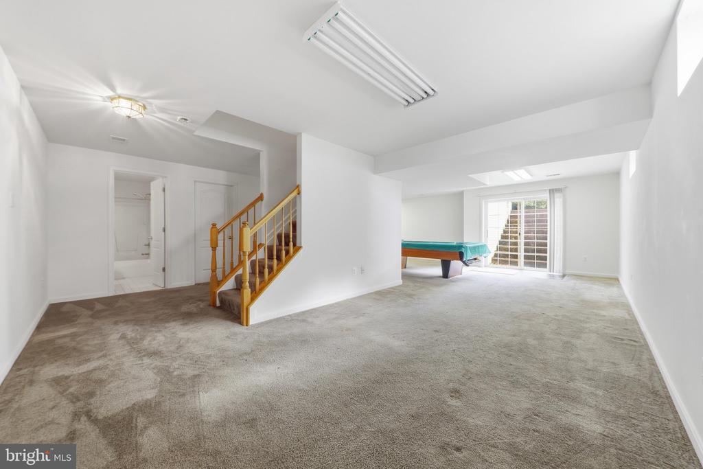 909 BRIDLEWREATH WAY