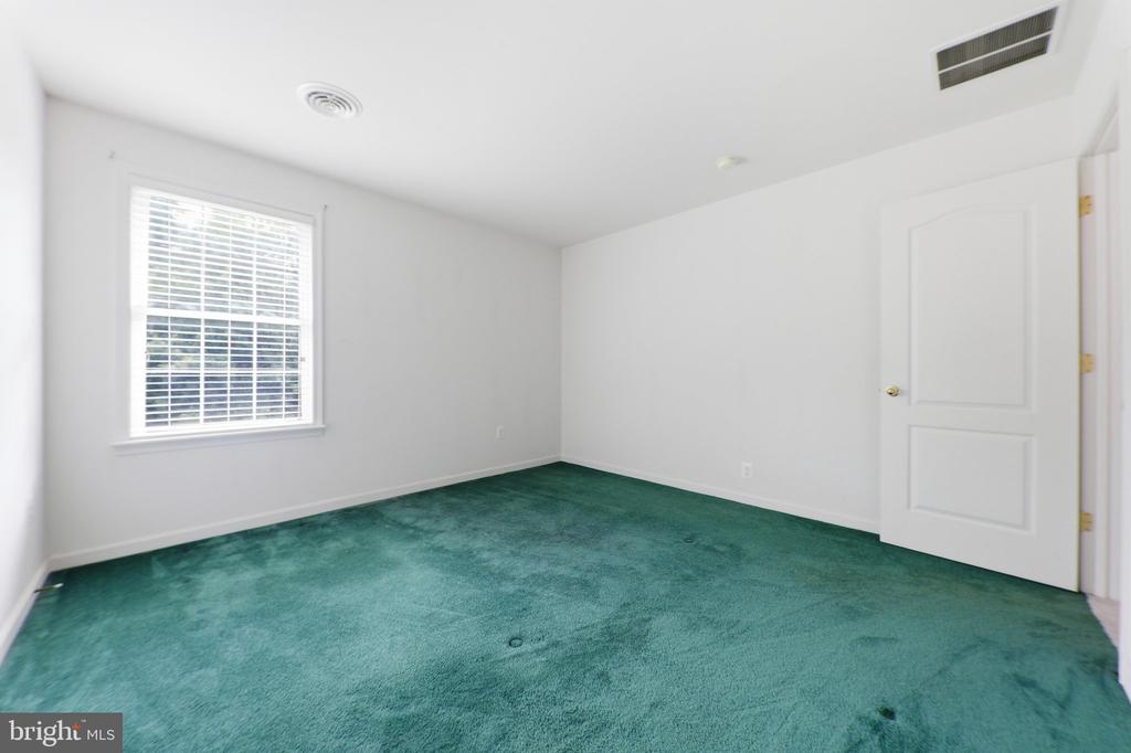 909 BRIDLEWREATH WAY