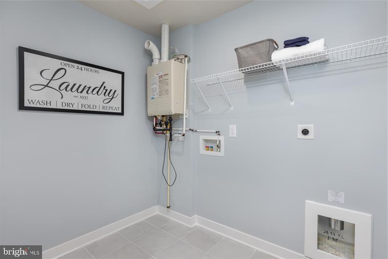 2502 SILVER LEAF DRIVE