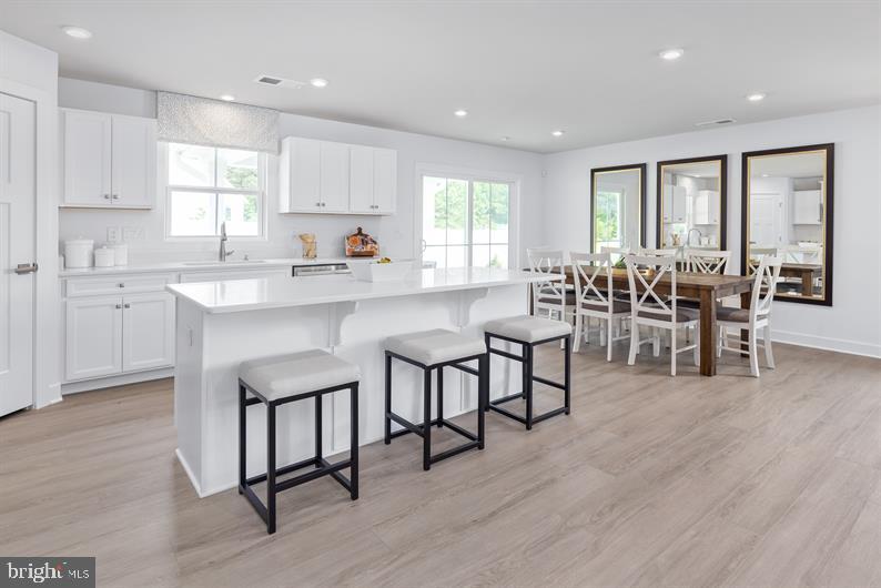 2502 SILVER LEAF DRIVE