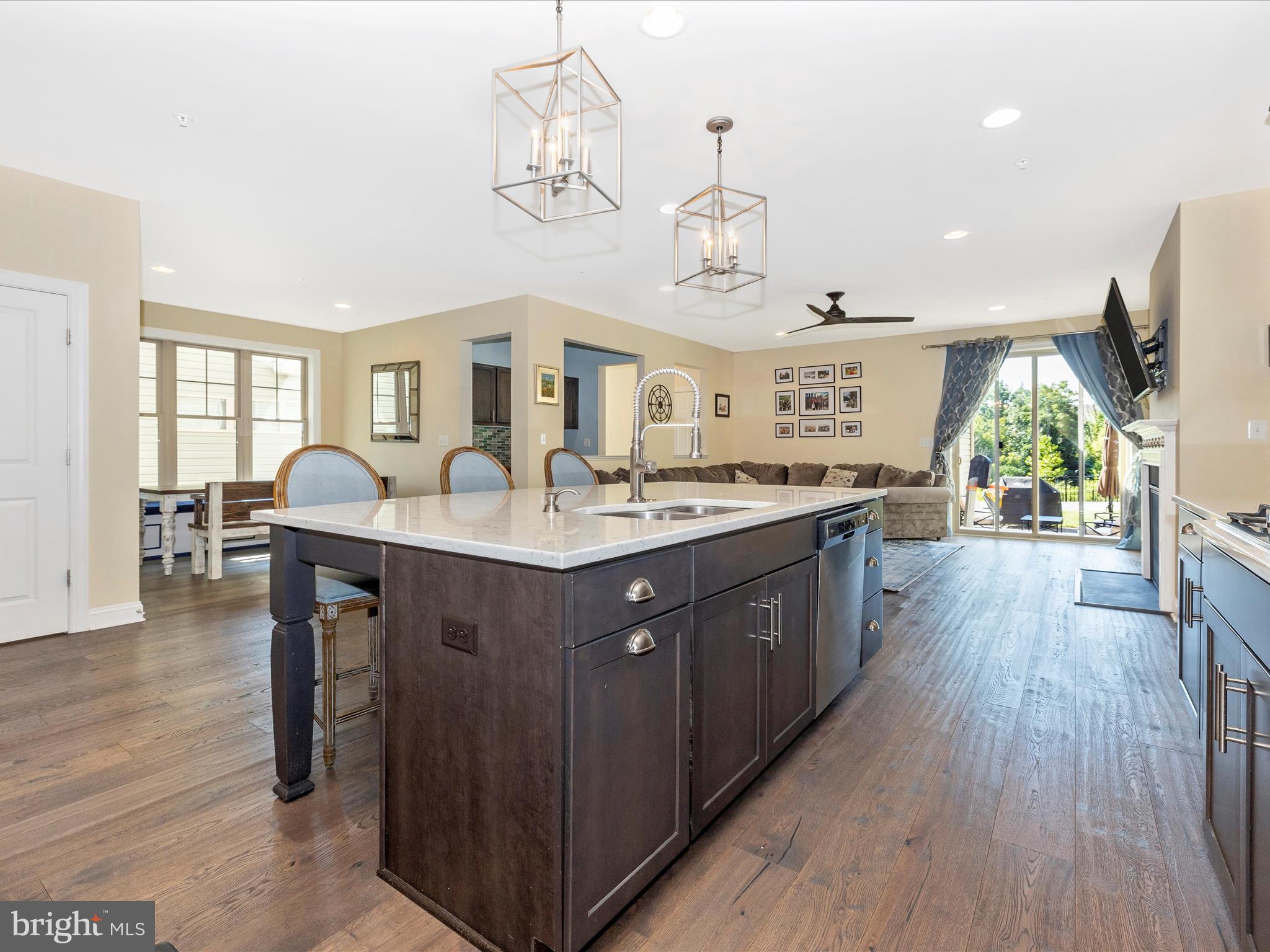 4425 LANDSDALE PARKWAY