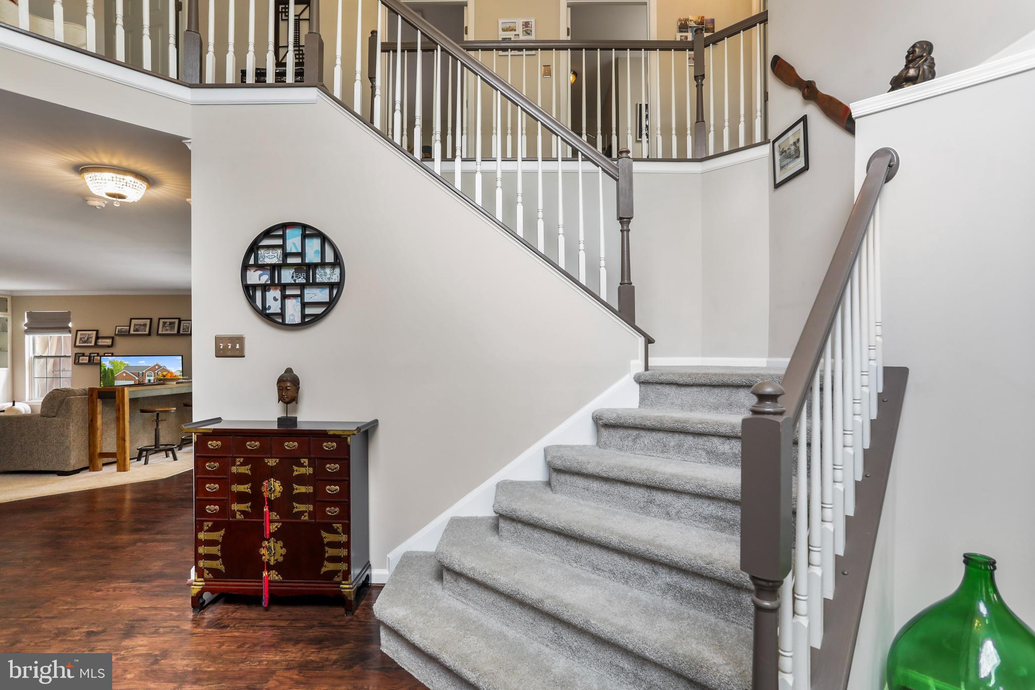 1802 WHISPERING MEADOW COURT