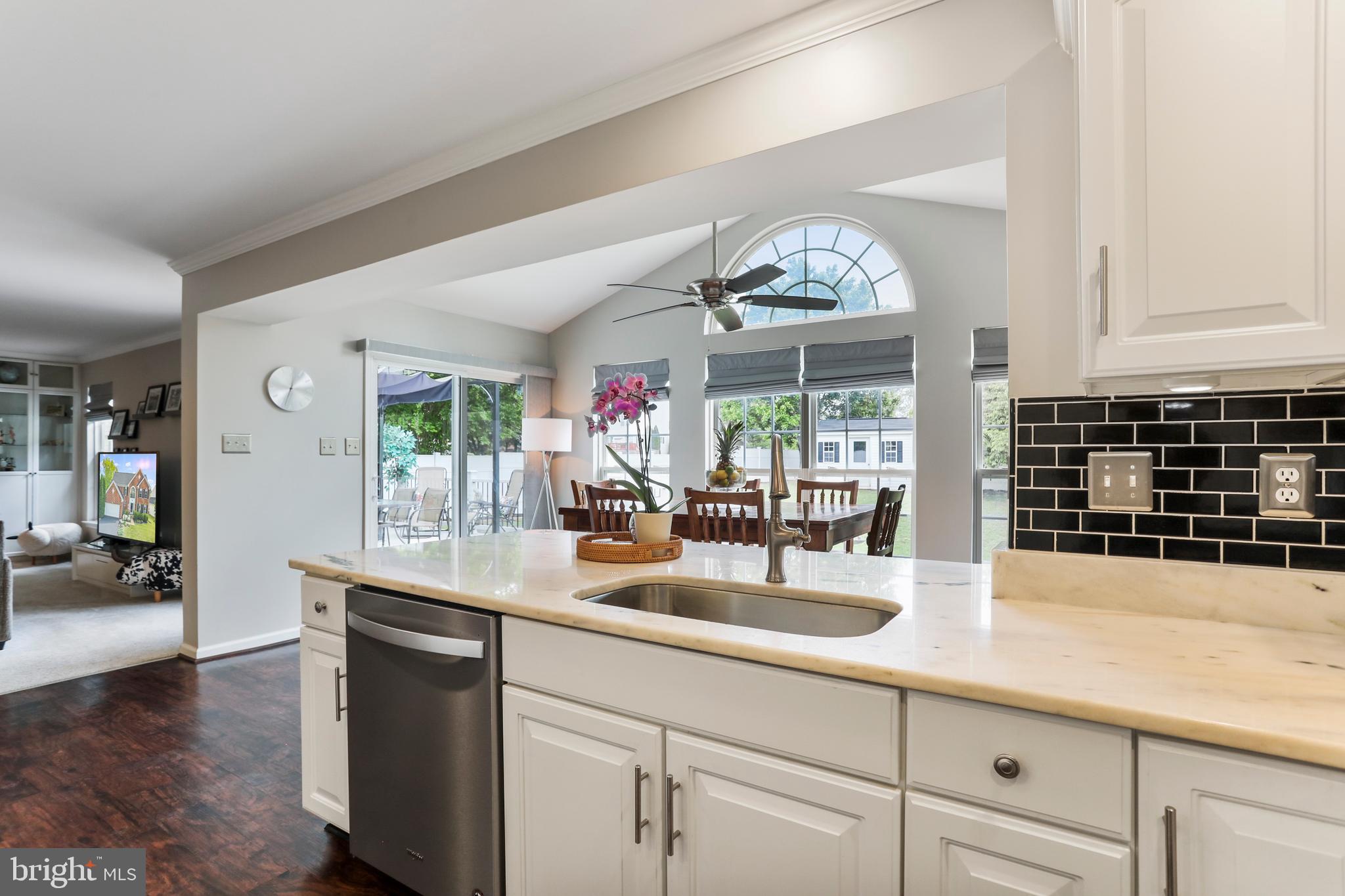 1802 WHISPERING MEADOW COURT