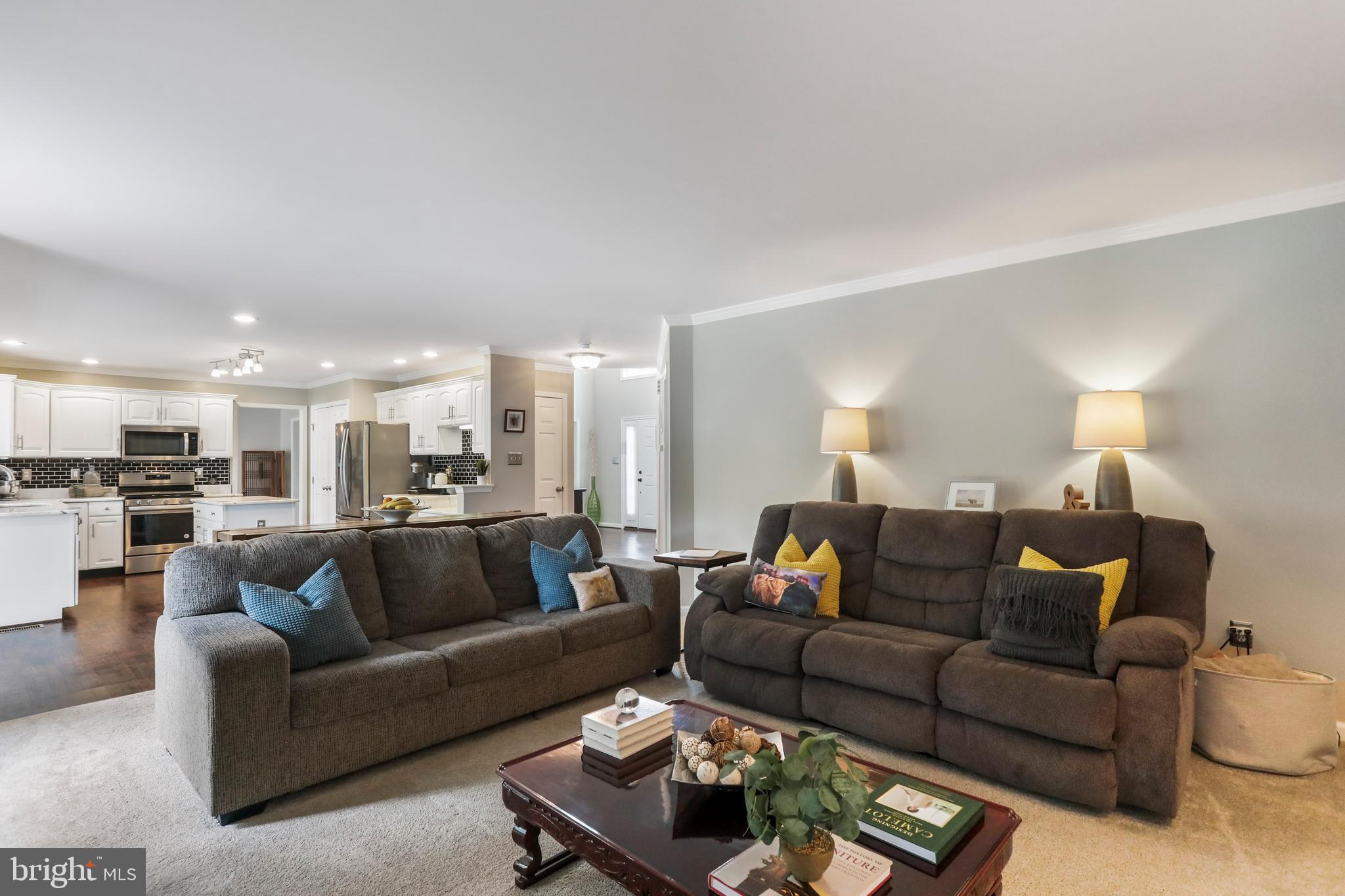 1802 WHISPERING MEADOW COURT