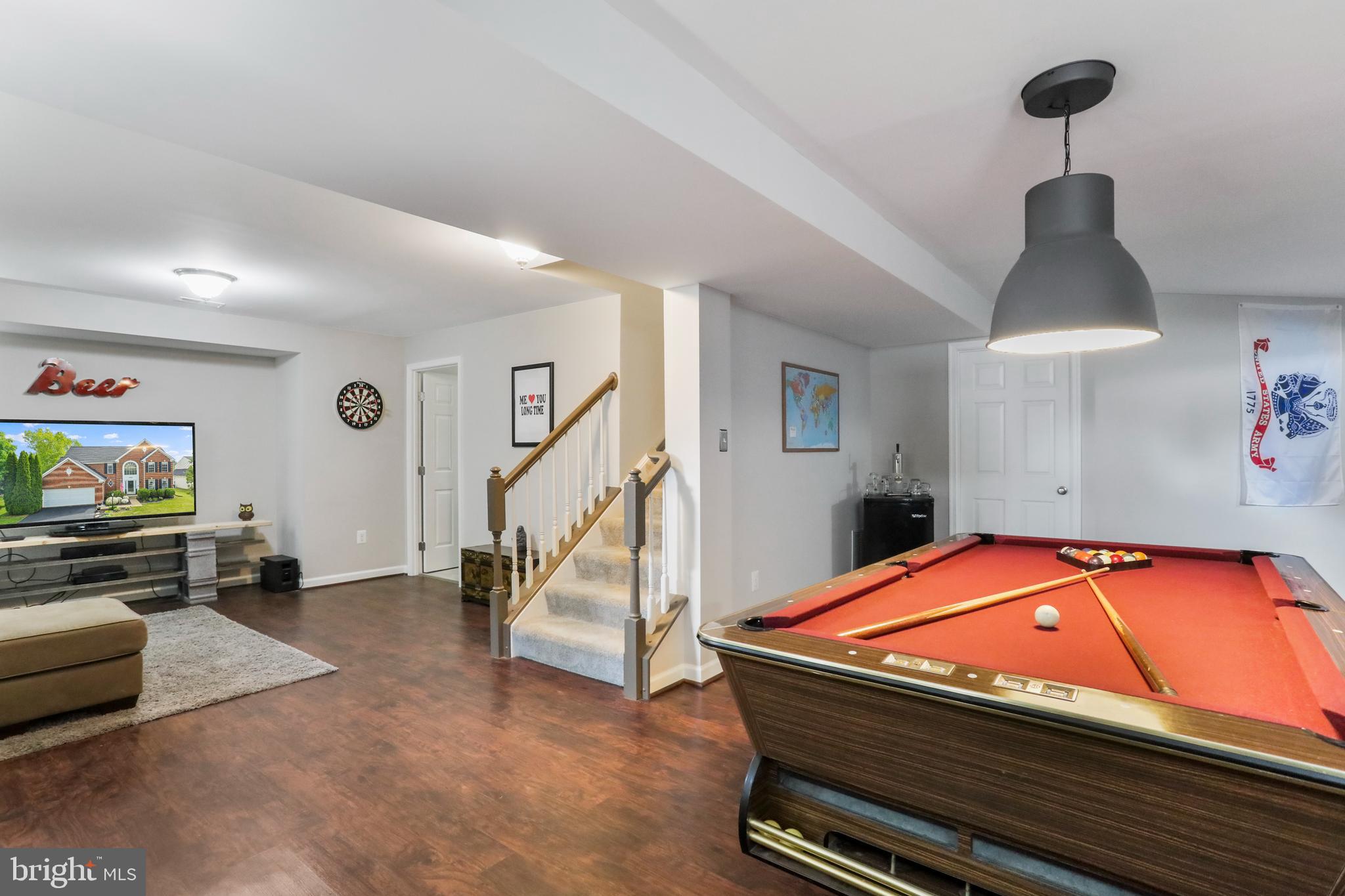 1802 WHISPERING MEADOW COURT