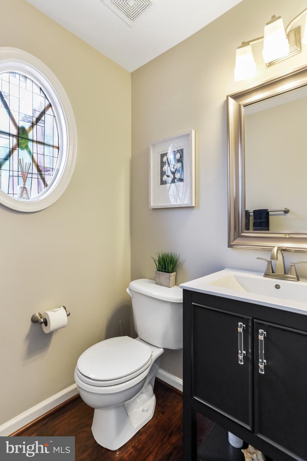 1802 WHISPERING MEADOW COURT