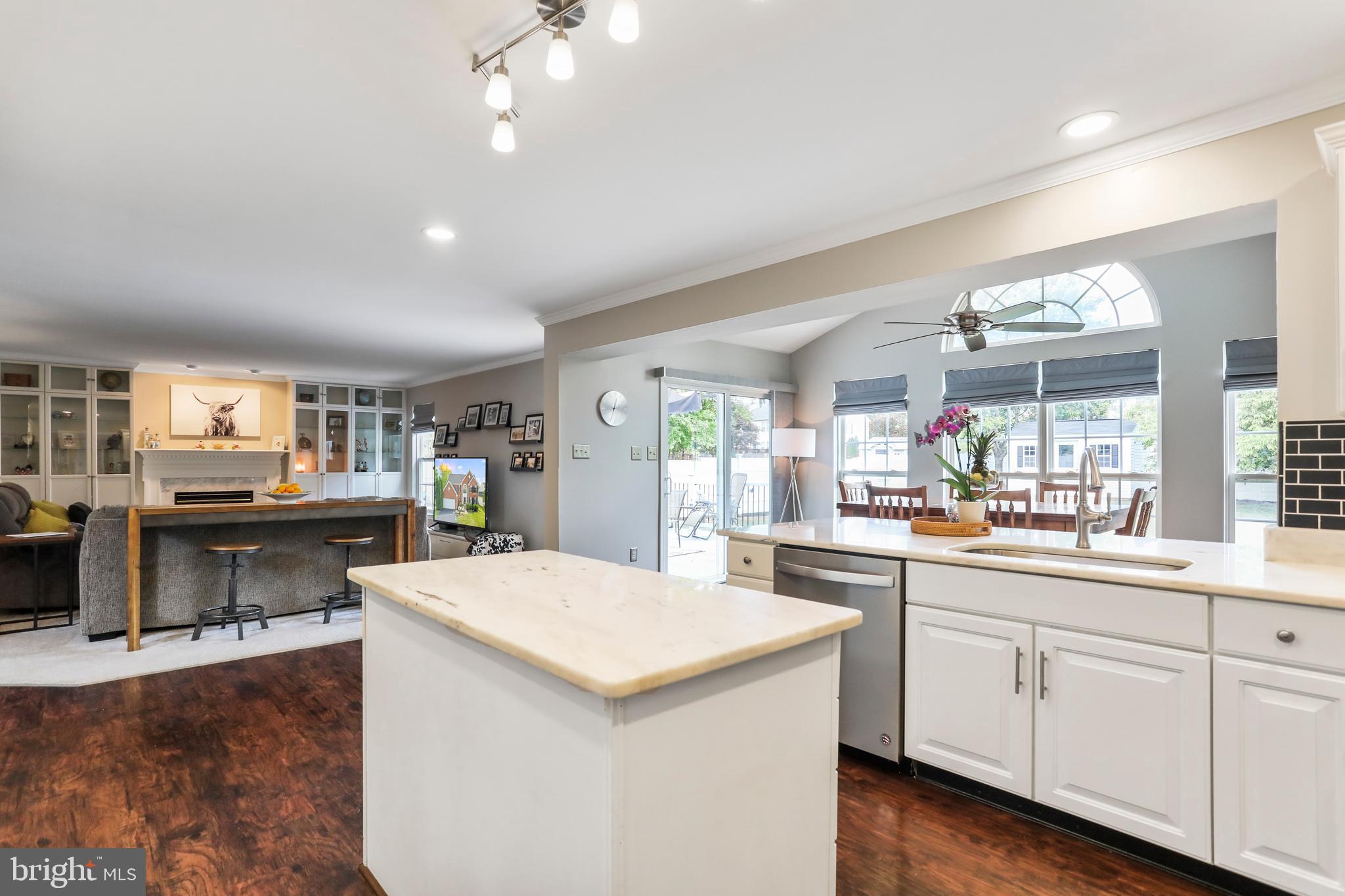 1802 WHISPERING MEADOW COURT