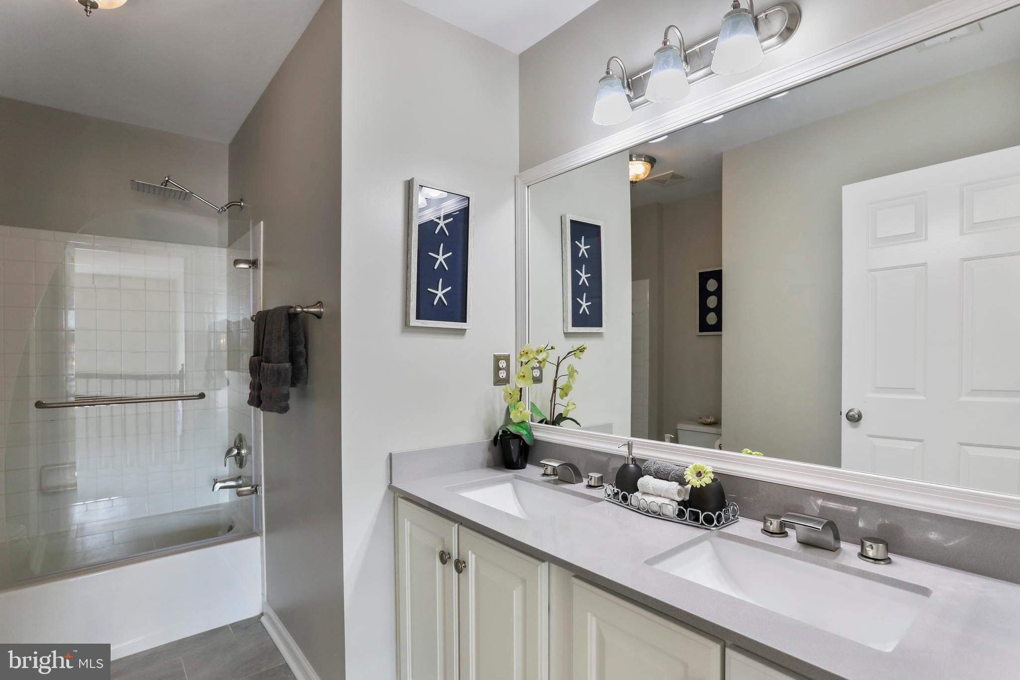 1802 WHISPERING MEADOW COURT