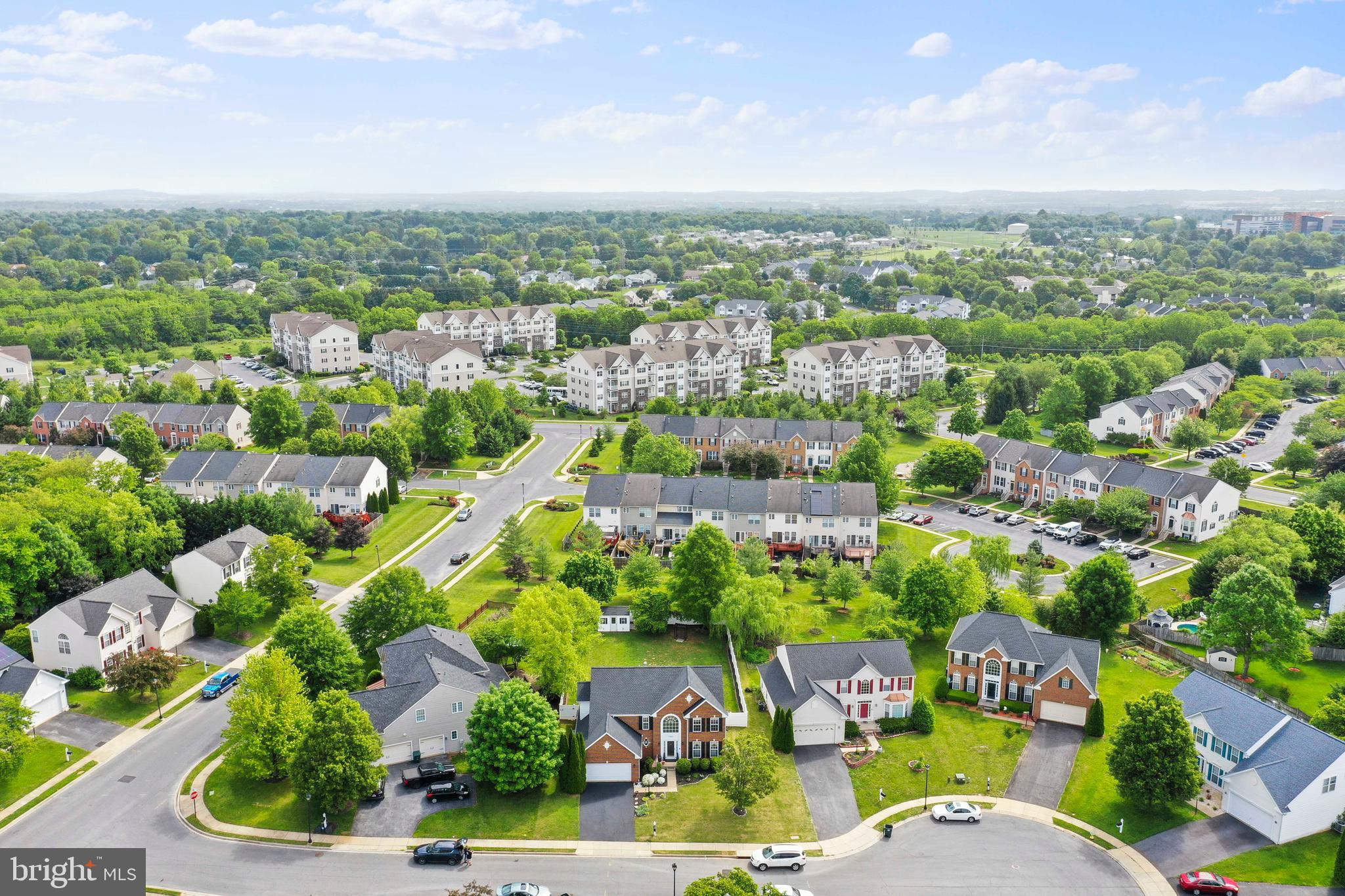 1802 WHISPERING MEADOW COURT