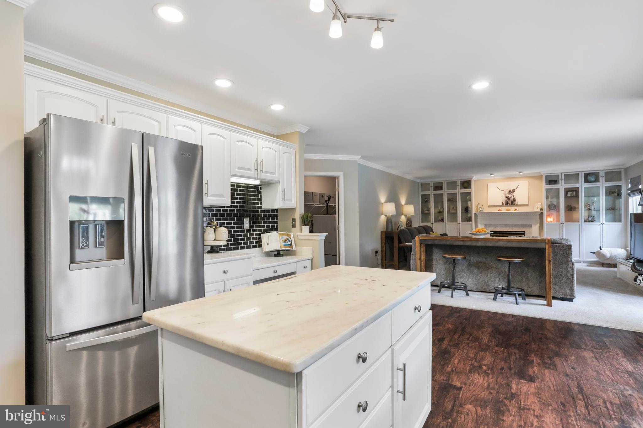 1802 WHISPERING MEADOW COURT