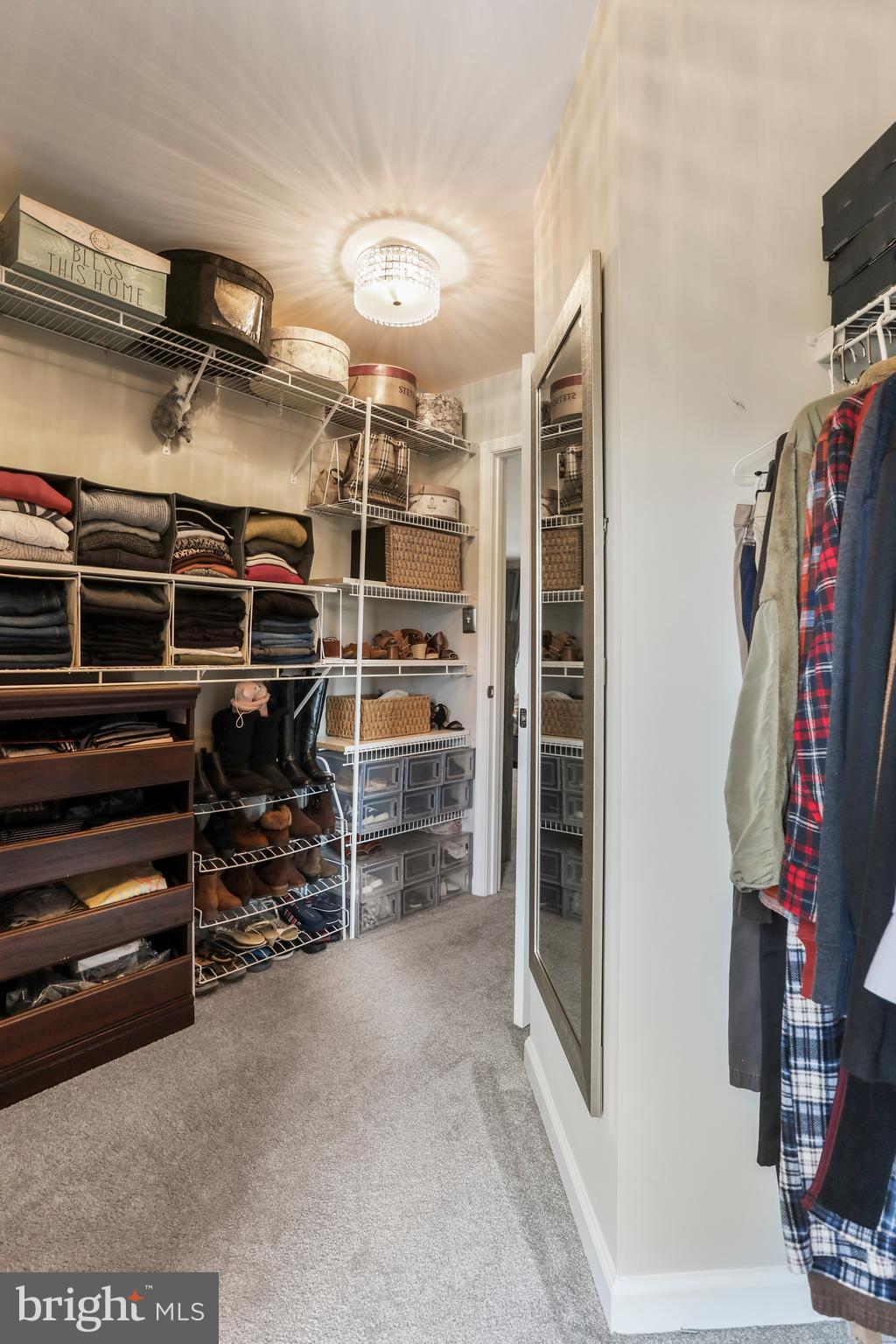 1802 WHISPERING MEADOW COURT