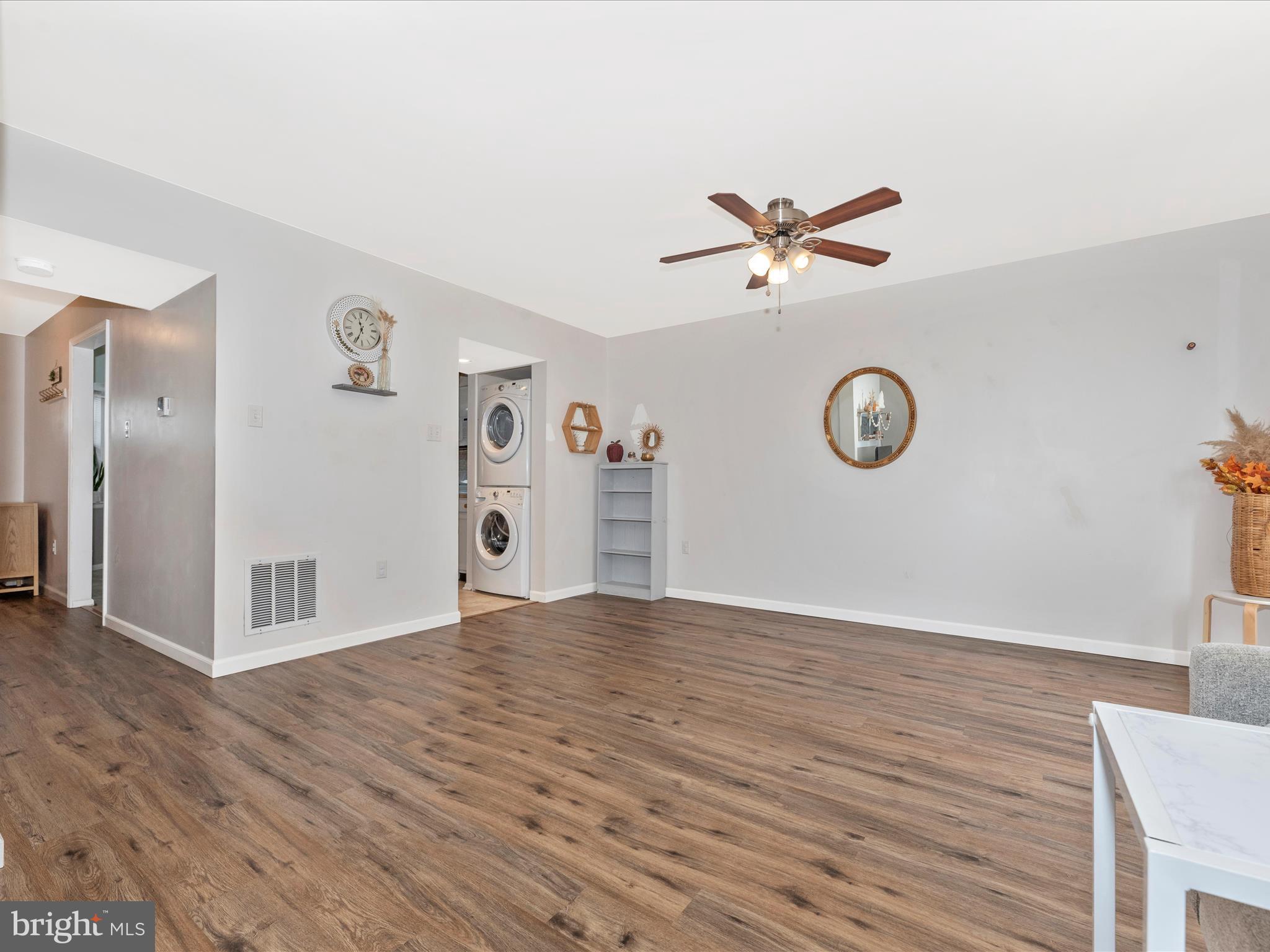 5769 SWEET BAY COURT